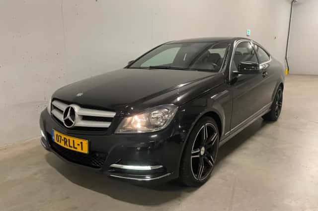 Mercedes-Benz C-Klasse (2011) thumbnail 4