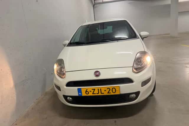 Fiat Punto (2014) thumbnail 4