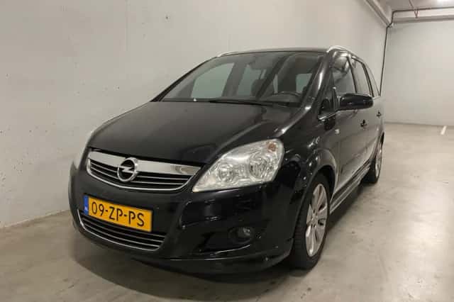 Opel Zafira (2008) thumbnail 6