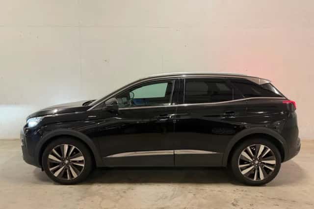 Peugeot 3008 (2018) thumbnail 2