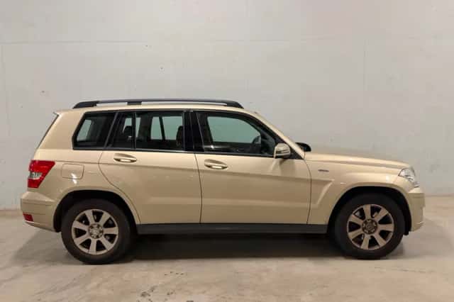 Mercedes-Benz GLK-Klasse (2011) thumbnail 2