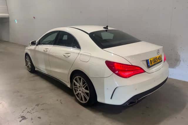 Mercedes-Benz CLA-Klasse (2014) thumbnail 3