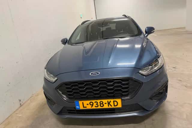Ford Mondeo (2021) thumbnail 4