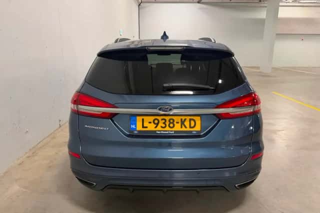 Ford Mondeo (2021) thumbnail 5