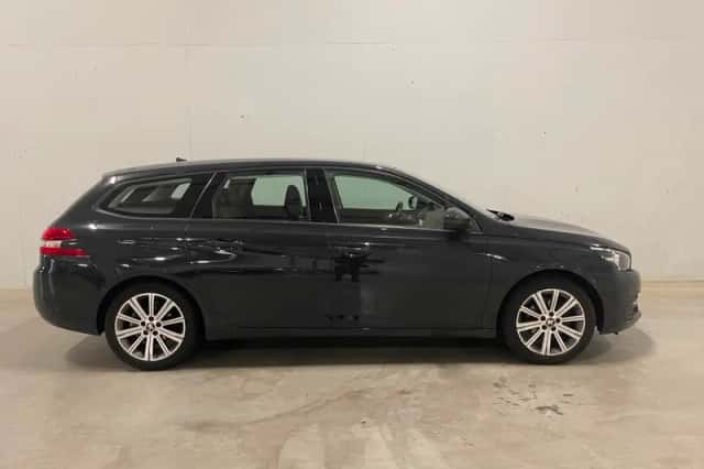 Peugeot 308 (2019) thumbnail 1