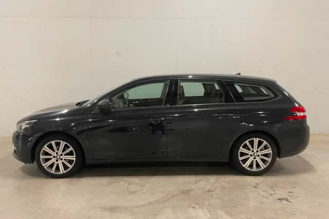 Peugeot 308 (2019) thumbnail 2