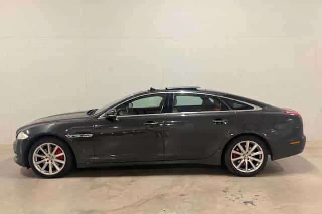 Jaguar XJ (2013) thumbnail 2