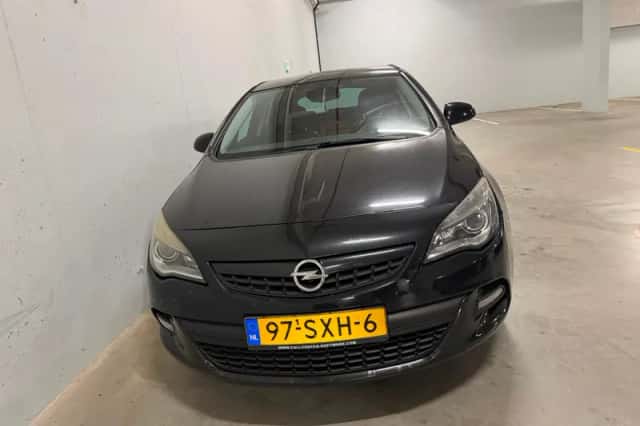 Opel Astra (2011) thumbnail 6