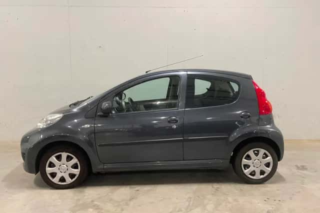 Peugeot 107 (2010) thumbnail 1