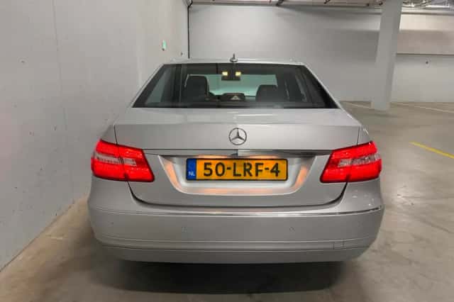 Mercedes-Benz E-Klasse (2010) thumbnail 3