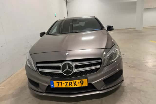 Mercedes-Benz A-Klasse (2013) thumbnail 3