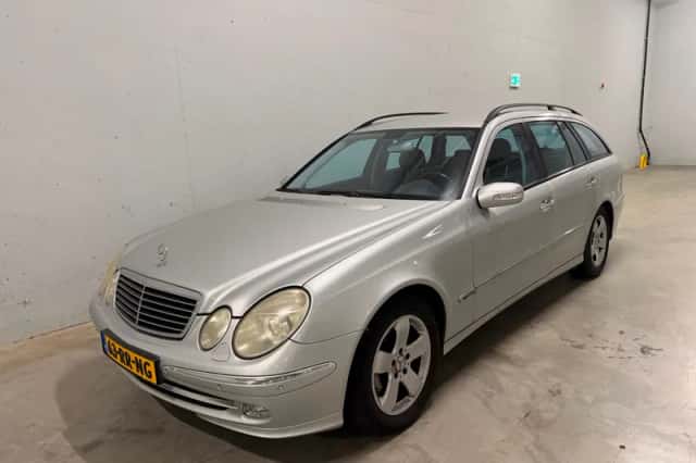 Mercedes-Benz E-Klasse (2005) thumbnail 4