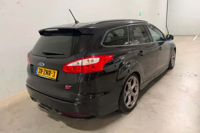 Ford Focus (2013) thumbnail 5