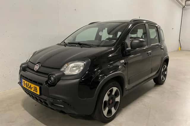 Fiat Panda (2022) thumbnail 4