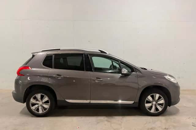 Peugeot 2008 (2014) thumbnail 1
