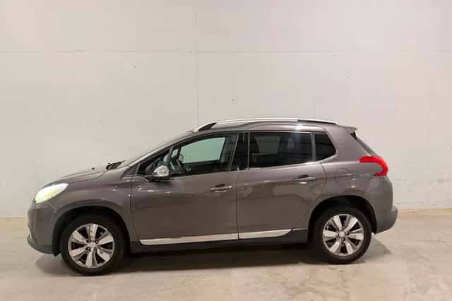 Peugeot 2008 (2014) thumbnail 2