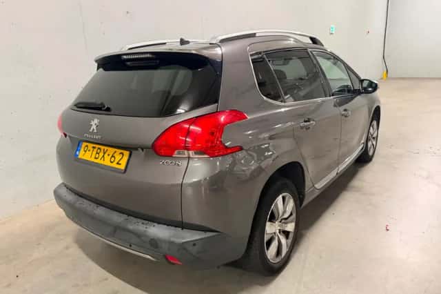 Peugeot 2008 (2014) thumbnail 6