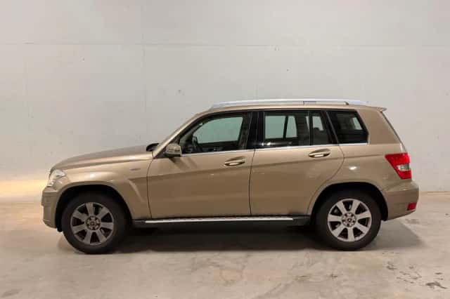 Mercedes-Benz GLK-Klasse (2010) thumbnail 1