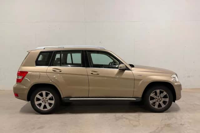 Mercedes-Benz GLK-Klasse (2010) thumbnail 2