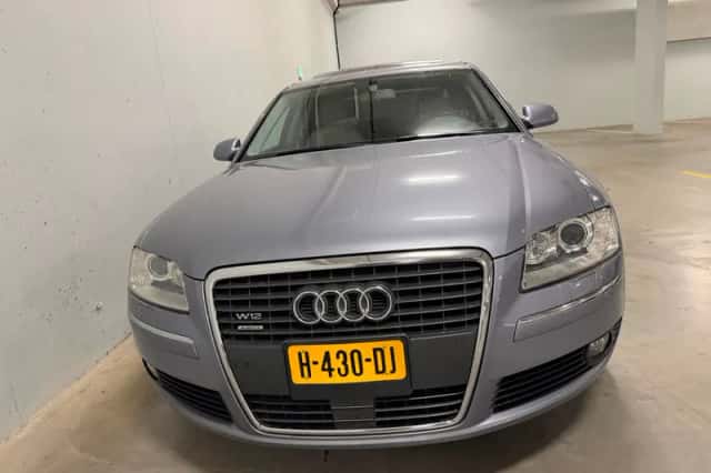 Audi A8 (2005) thumbnail 4
