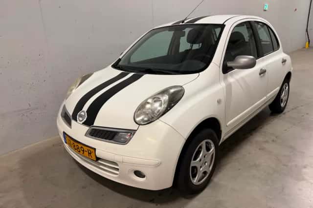 Nissan Micra (2008) thumbnail 5