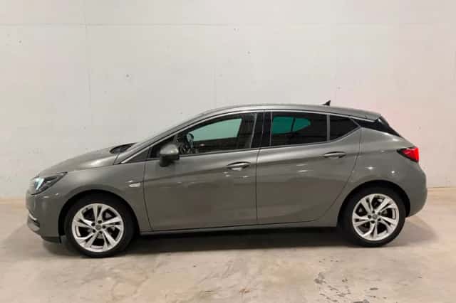 Opel Astra (2020) thumbnail 1