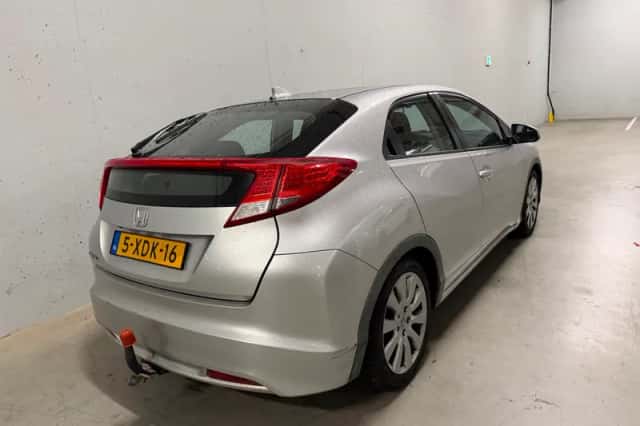 Honda Civic (2014) thumbnail 5