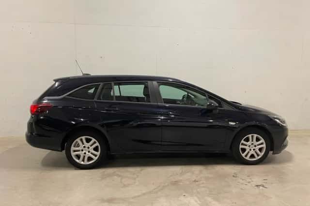 Opel Astra Sports Tourer (2017) thumbnail 2