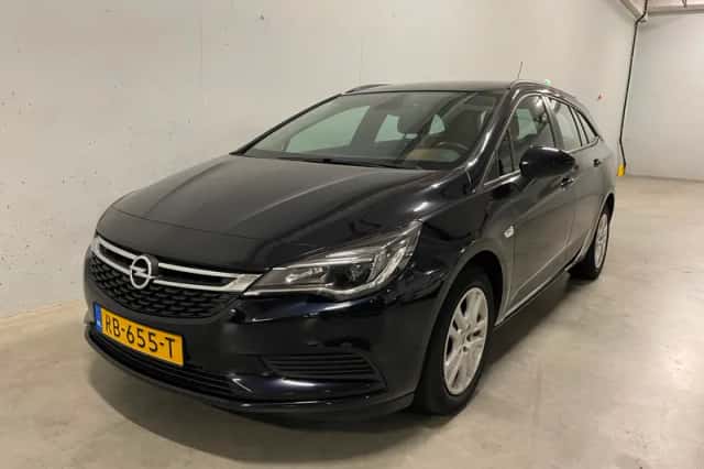 Opel Astra Sports Tourer (2017) thumbnail 3