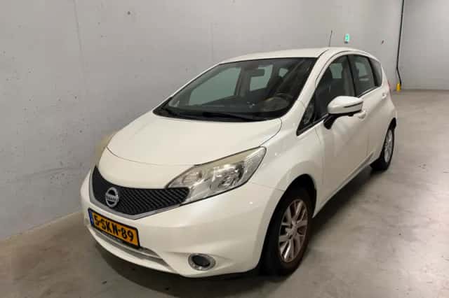 Nissan Note (2013) thumbnail 3