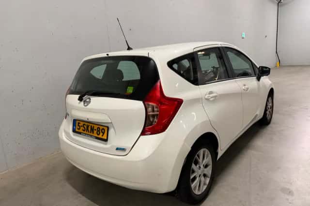 Nissan Note (2013) thumbnail 5
