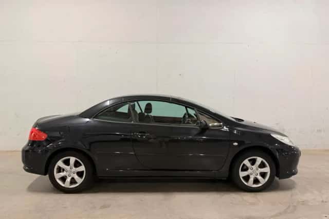 Peugeot 307 CC (2007) thumbnail 2
