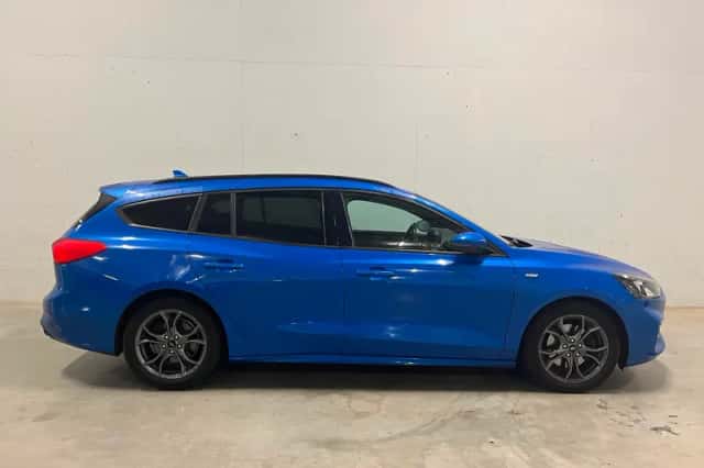 Ford Focus (2019) thumbnail 1