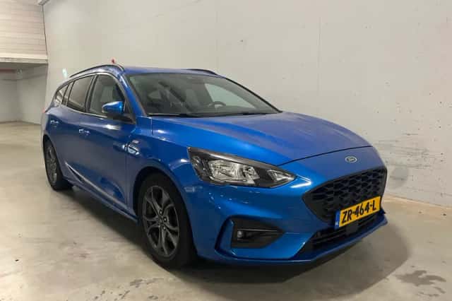 Ford Focus (2019) thumbnail 3