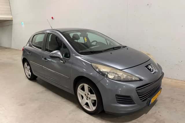 Peugeot 207 (2010) thumbnail 3