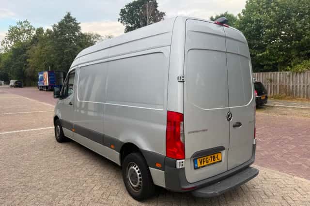 Mercedes-Benz Sprinter (2020) thumbnail 2