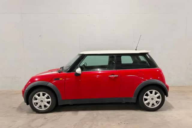 MINI Cooper (2003) thumbnail 2