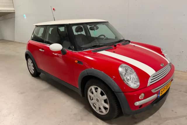 MINI Cooper (2003) thumbnail 5