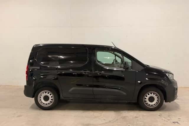 Peugeot Partner (2023) thumbnail 1