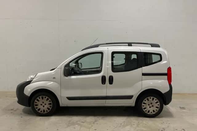 Peugeot Bipper Tepee (2010) thumbnail 3