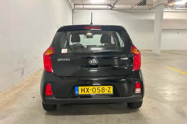 Kia Picanto (2016) thumbnail 6