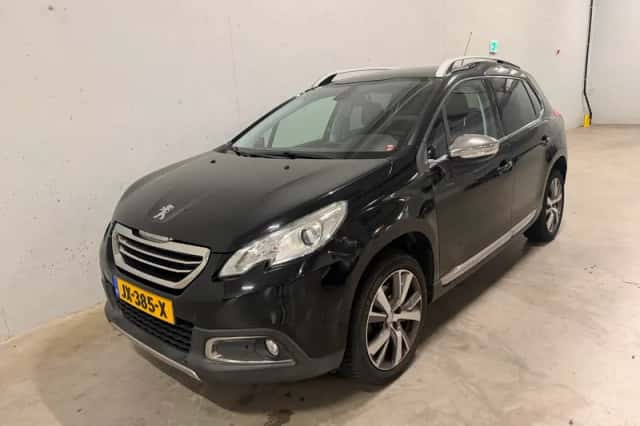 Peugeot 2008 (2015) thumbnail 4