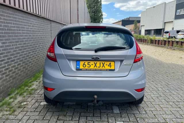Ford Fiesta (2012) thumbnail 5