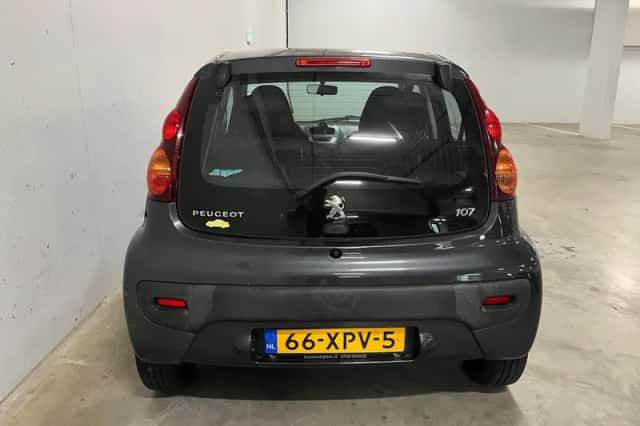 Peugeot 107 (2012) thumbnail 3