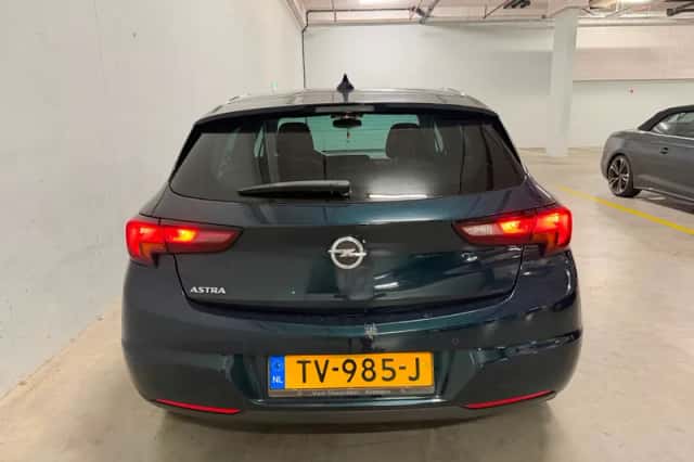 Opel Astra (2018) thumbnail 3