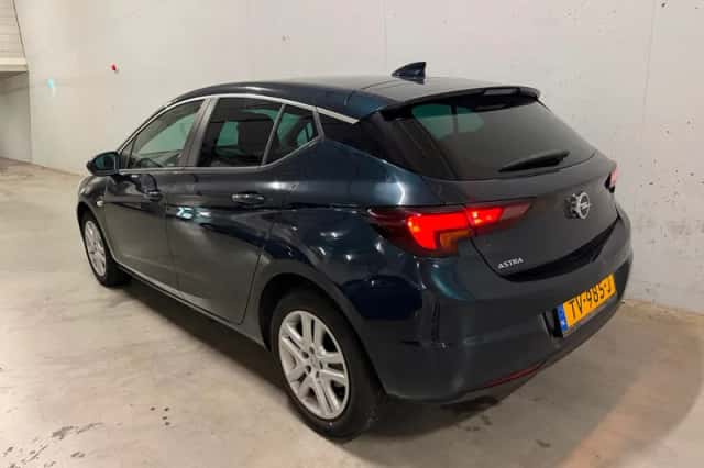 Opel Astra (2018) thumbnail 4