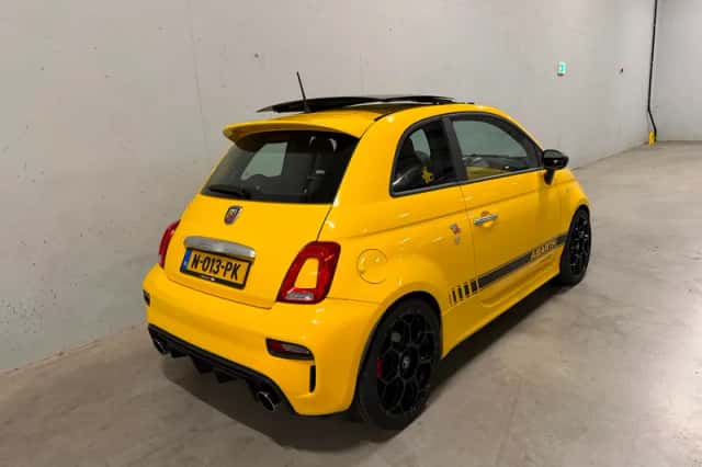 Fiat 500 (2017) thumbnail 3