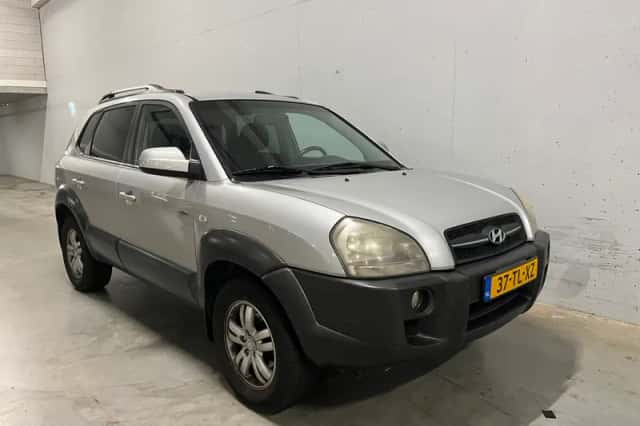 Hyundai Tucson (2006) thumbnail 4