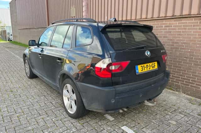 BMW X3 (2004) thumbnail 2