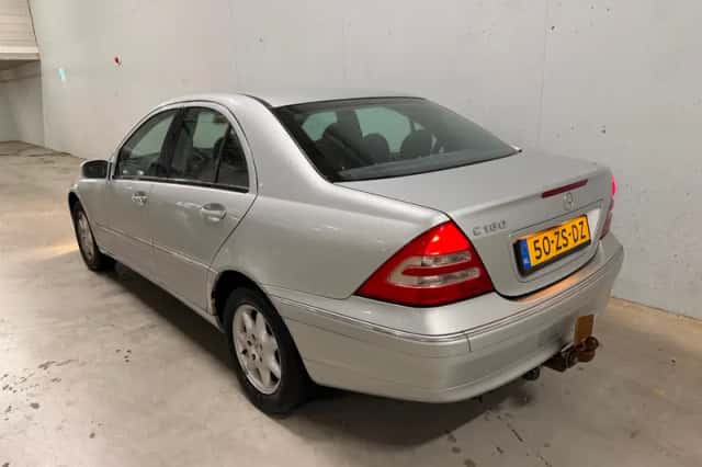 Mercedes-Benz C-Klasse (2001) thumbnail 3